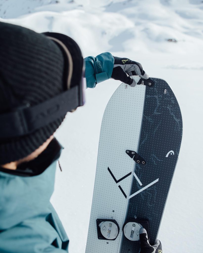Jak wybrać deskę snowboardową dla początkujących? - zdjęcie z FB Head Snowboards